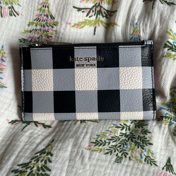 kate spade Handbags - Kate Spade ♠️ wallet